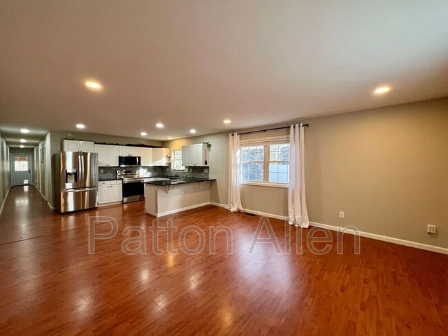 Foto del edificio - 51 Argyle Ln