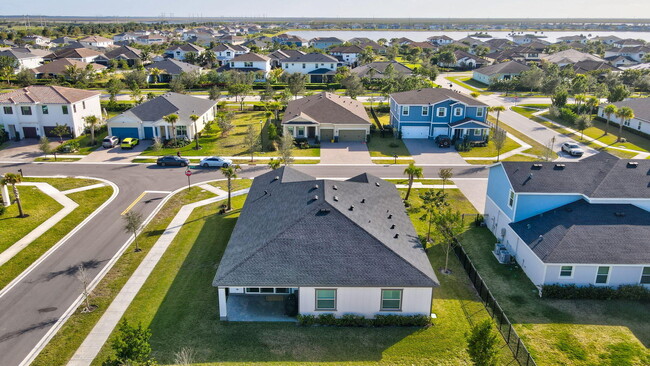 Building Photo - 19043 Broad Shore Walk