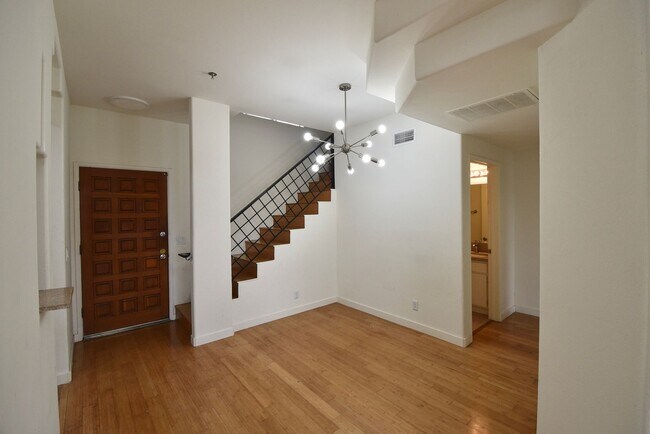 Foto del edificio - 425 N Alvarado St