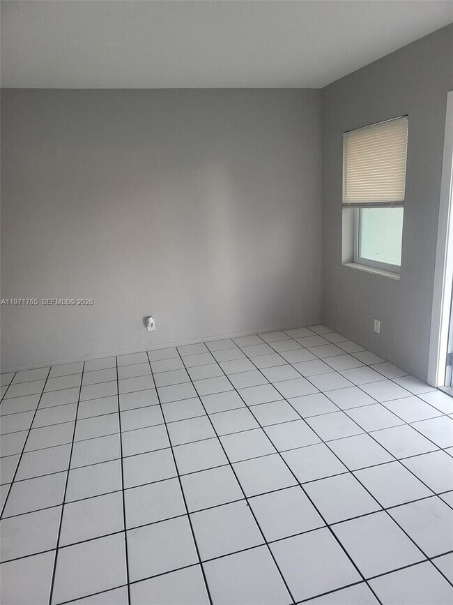 Foto del edificio - 1435 NW 8th Ave