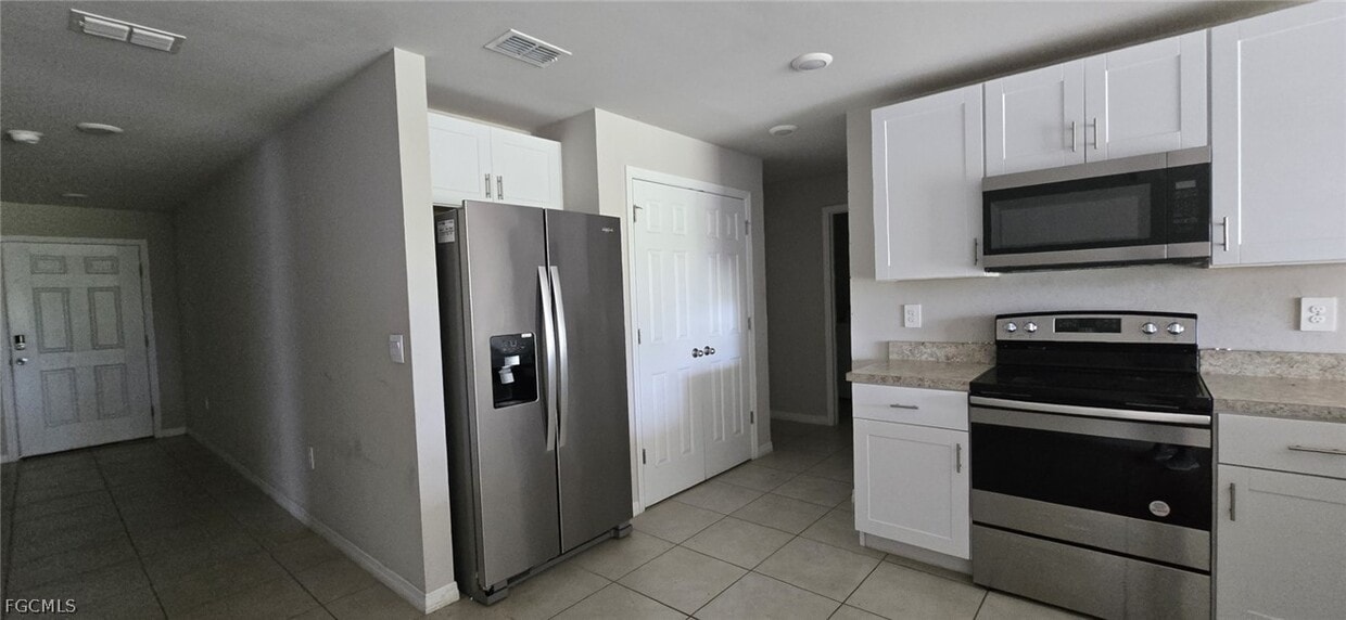 Building Photo - 3615 6th St SW