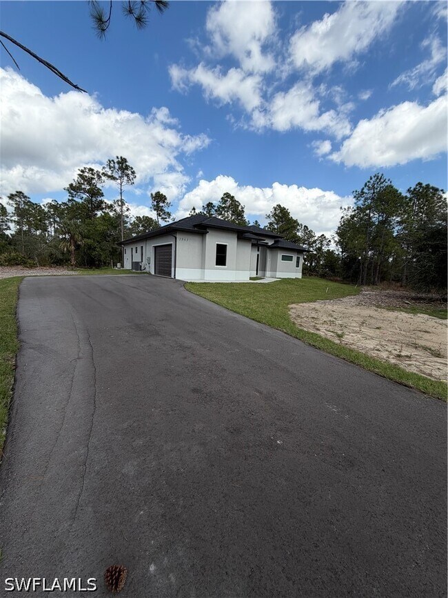 Foto del edificio - 2863 52nd Ave NE