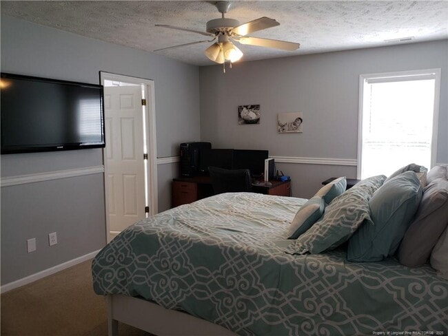 Building Photo - 115 Silverberry Ct