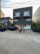 Building Photo - 9224 35th Ave SW