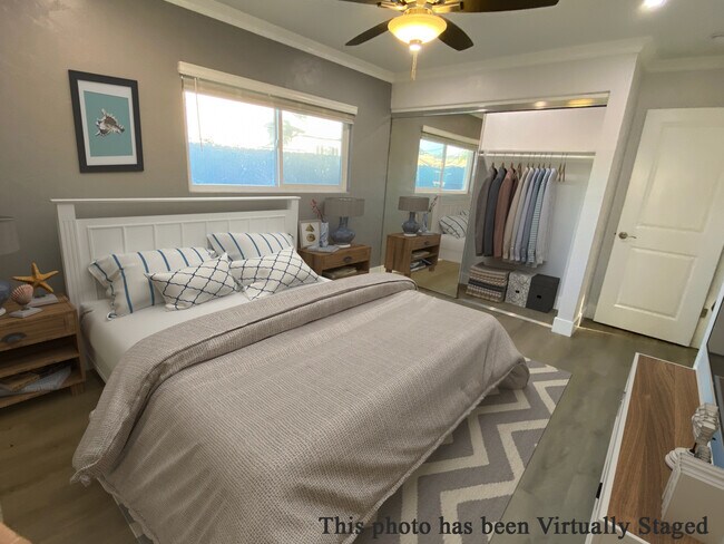 Bedroom #1 with large closet - 4885 Normandie Pl