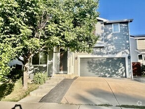 Building Photo - 230 Bonanza Dr