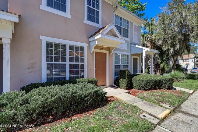 Foto del edificio - 3532 Lone Tree Ln