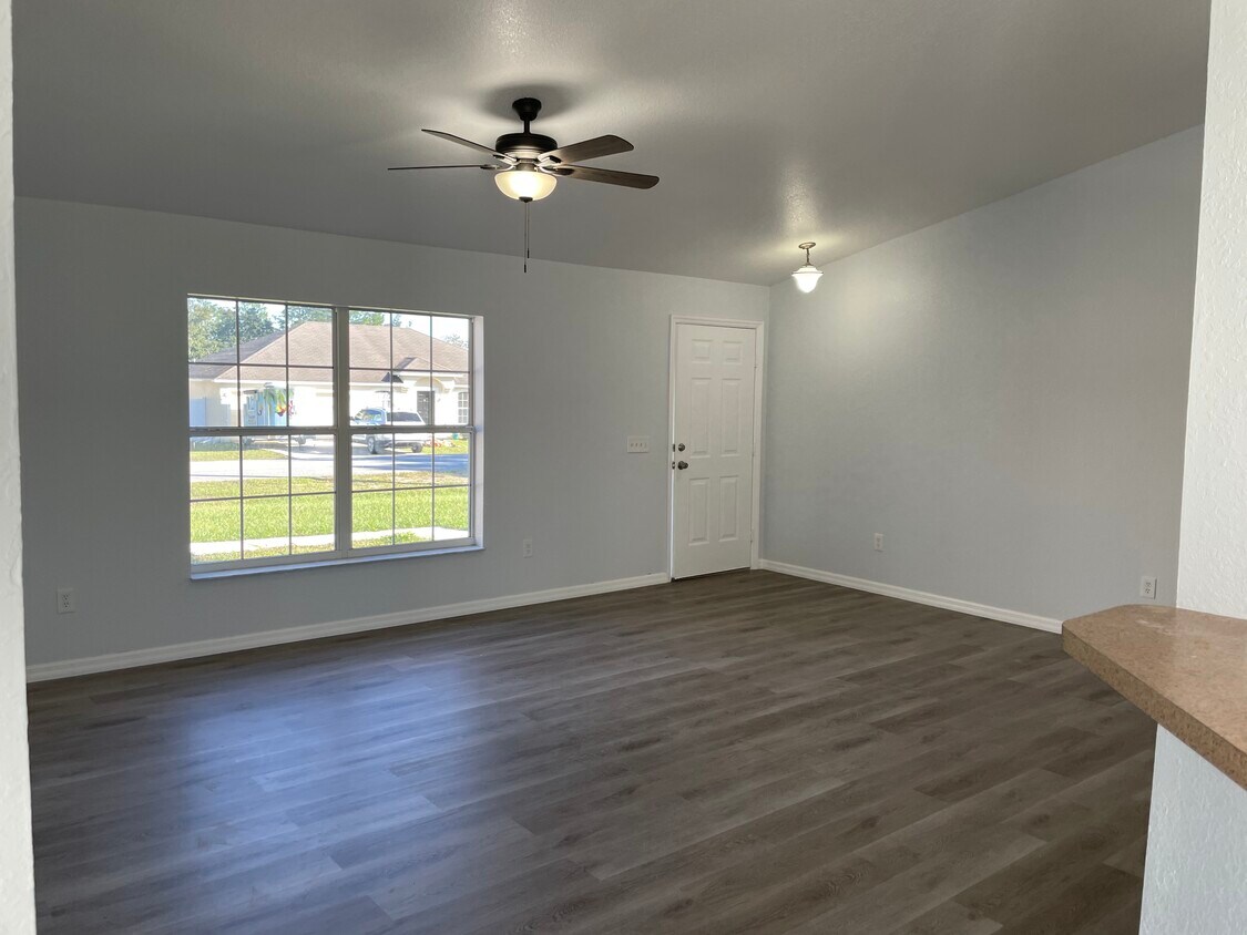 Sala de estar - 3 Pecan Pass Trce