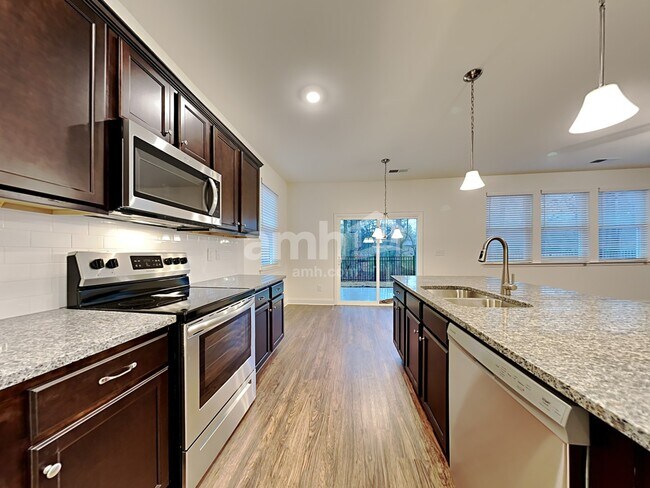 Building Photo - 1380 Ashlyn Ct