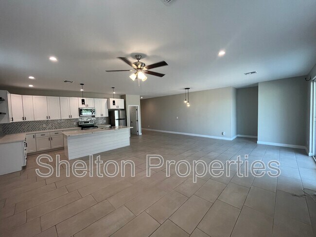 Foto del edificio - 120 S 91st Dr