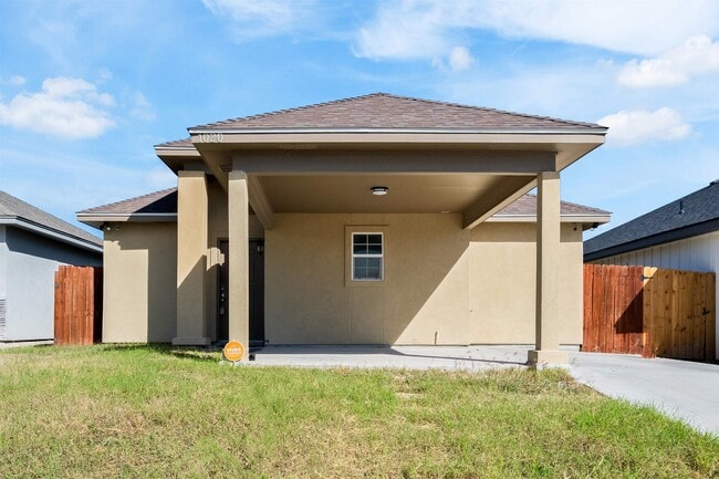 Building Photo - 1020 Tesoro Pass