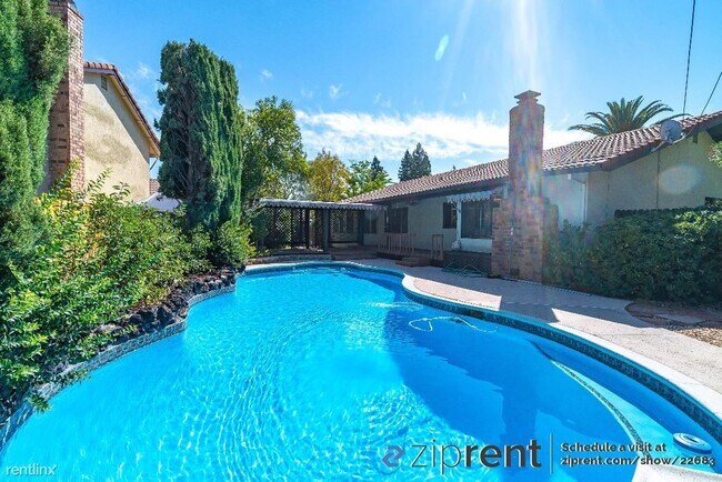 Foto del edificio - 4 br, 2 bath House - 1100 Terra Way, Rosev...