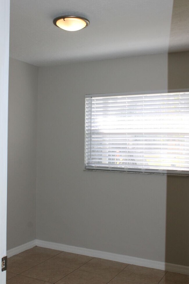 Building Photo - Do not miss this 3-bedroom 1 bath home in ...