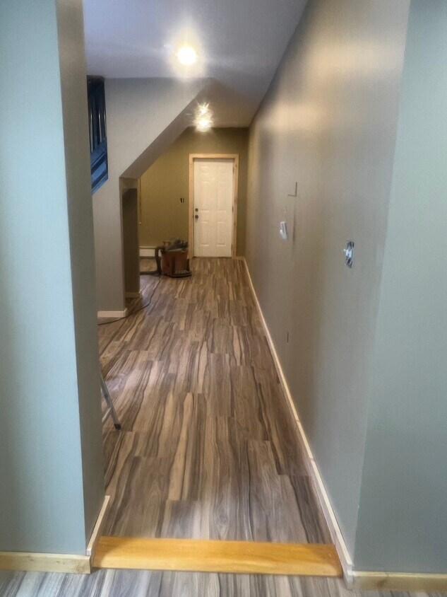 817 Lincoln Ave, Blakely, PA 18447 Townhouse for Rent in Blakely, PA