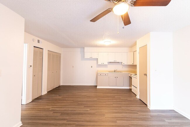 Building Photo - Pacolet, 1x1 Standard, PC 1x1 - S