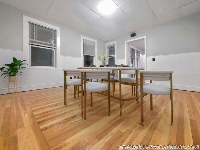 Foto del edificio - 171 Trenton St