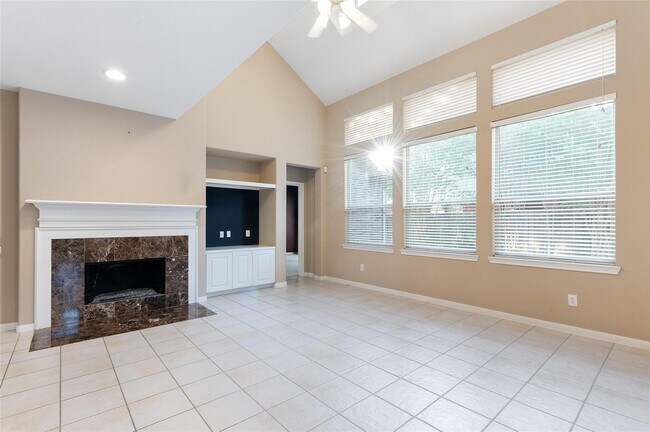 Foto del edificio - 4302 Country Oaks Ct
