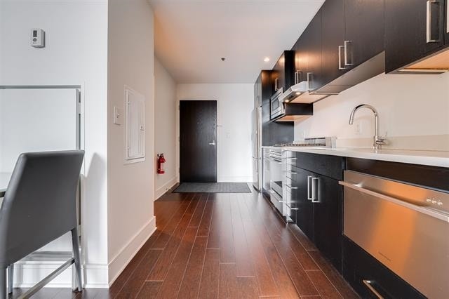 Building Photo - 1100 Maxwell Ln