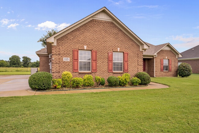 Foto del edificio - 115 Maddie Ridge Rd