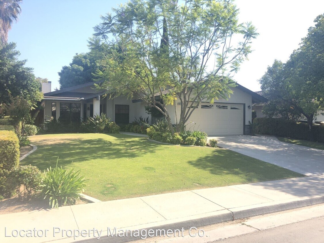 Primary Photo - 3 br, 2 bath House - 10613 Camino El Canon