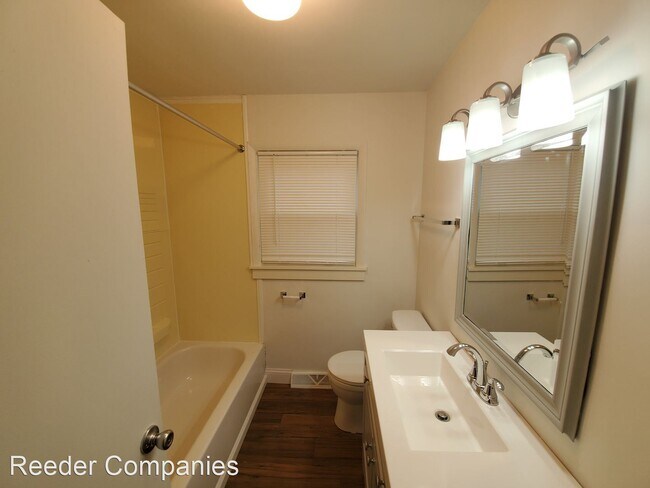 Building Photo - 3 br, 2.5 bath House - 3337 W. 19th Ave.