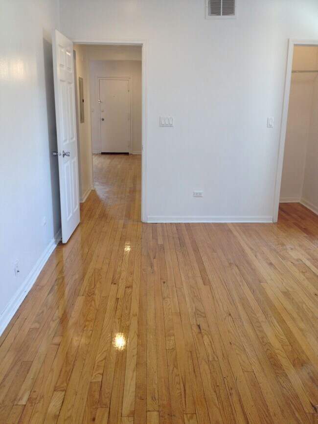 Foto del edificio - 5205 S Drexel Ave