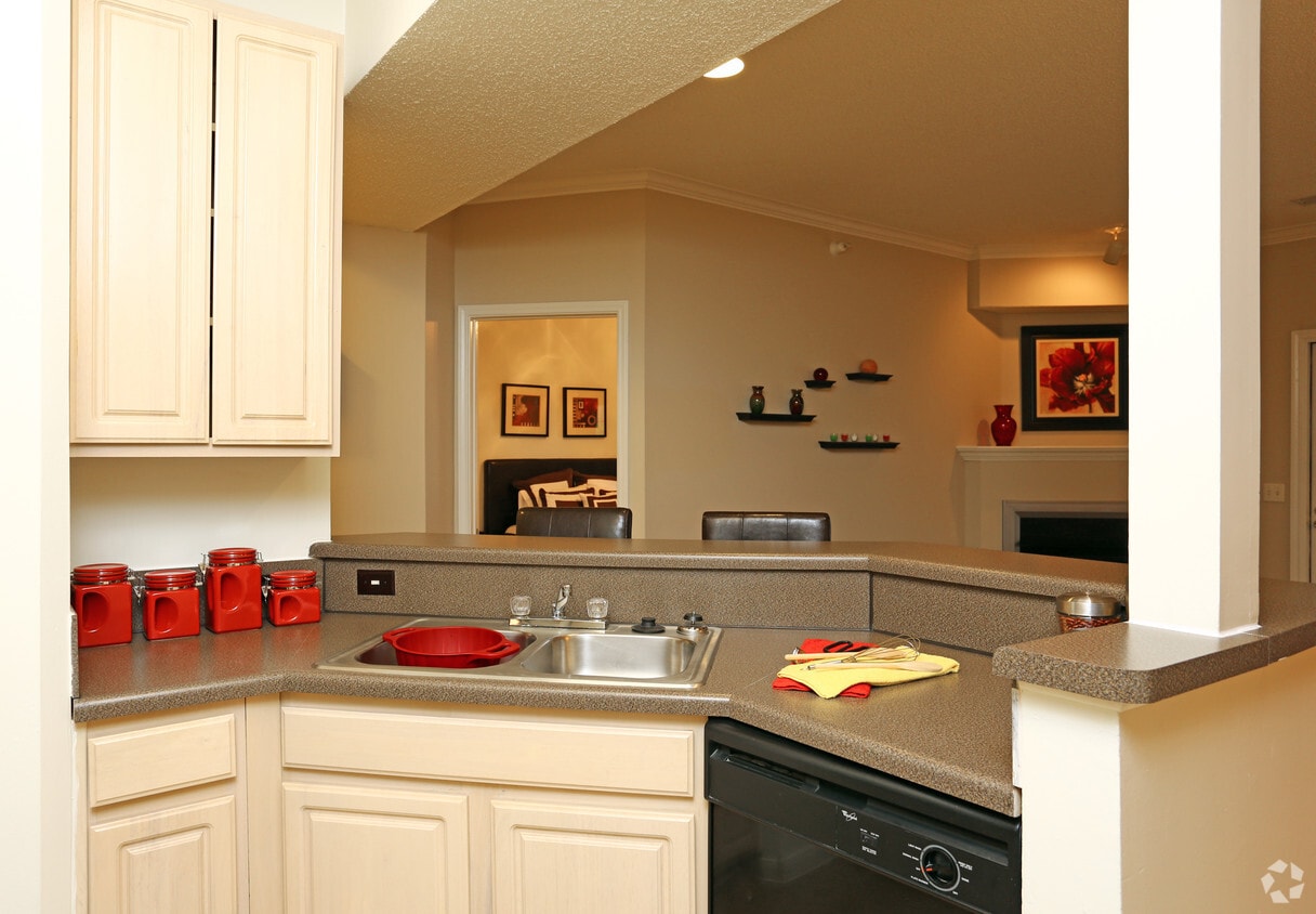 Steeplechase on Maple Apartments Omaha, NE