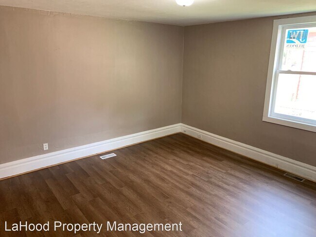 Building Photo - 4 br, 1 bath House - 1414 S Arago St. Leas...