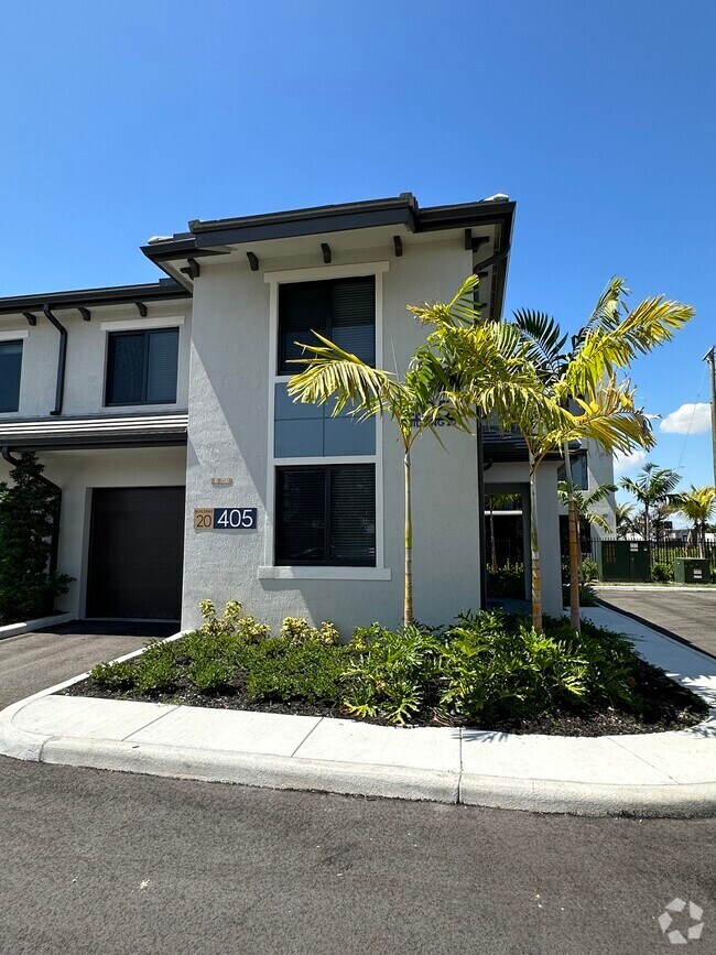 Apartments for Rent in 33014