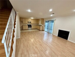 Building Photo - 6439 Woodman Ave