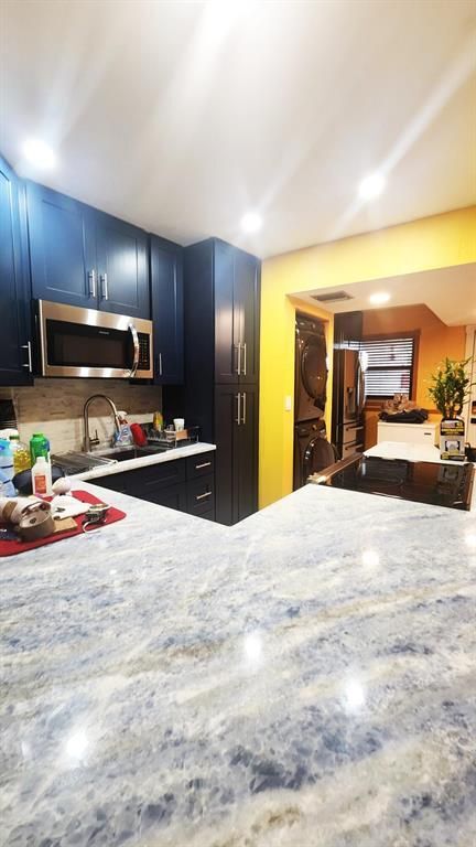 Foto del edificio - 1021 Mockingbird Ln