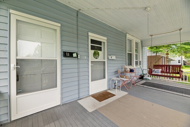 Foto del edificio - 1821 Spencer Ave