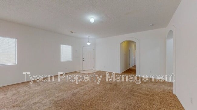 Building Photo - 1035 Maroa St NW