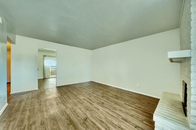 Building Photo - Connect on University Apartments
