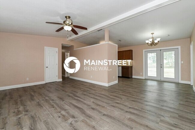 Building Photo - 3 Bedroom Pet-Friendly Home in CAPE CORAL, FL with Main Street Renewal
