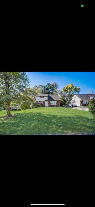Primary Photo - 323 E Signal Hill Rd