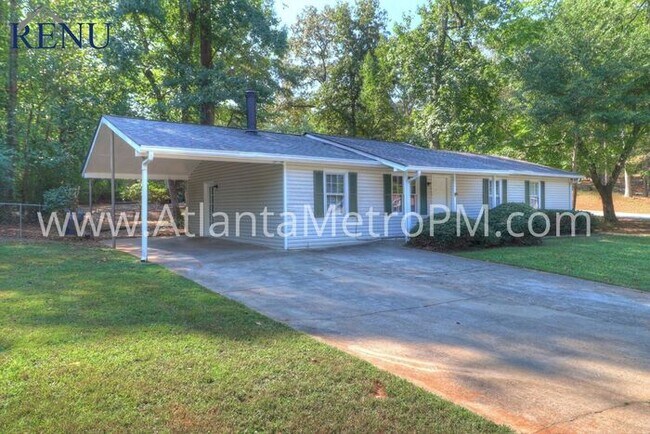Foto del edificio - Available Now! 4 bed, 2 bath!
