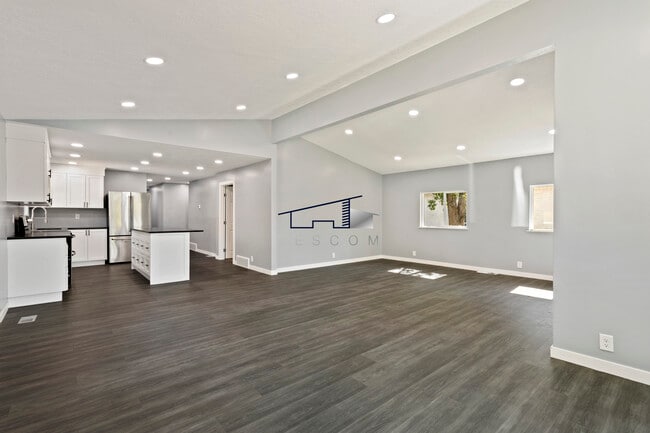 Foto del edificio - 2060 Jefferson Ave