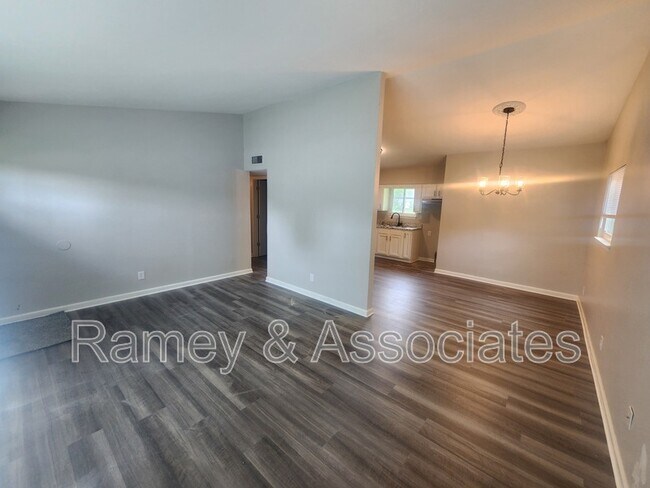 Building Photo - 13217 Forge Cir