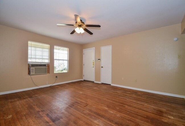 Foto del edificio - 5515 Flamingo Dr