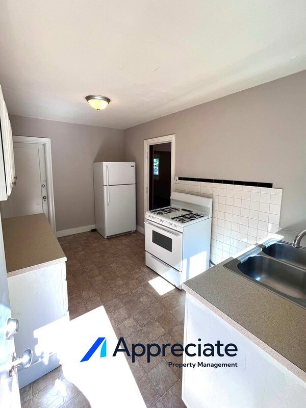 Foto del edificio - 622 Paris Ct