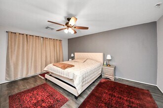 Building Photo - 8714 7 Pines Ln