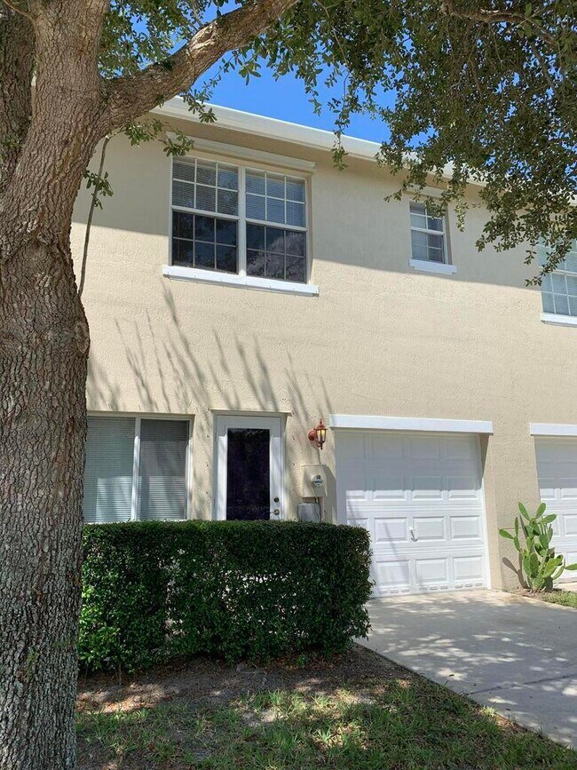 Foto del edificio - 2078 SE Glen Ridge Dr