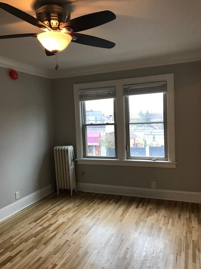 Building Photo - 1564 Randolph Ave