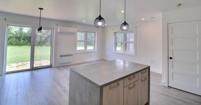 Building Photo - 58 Enderis Ln