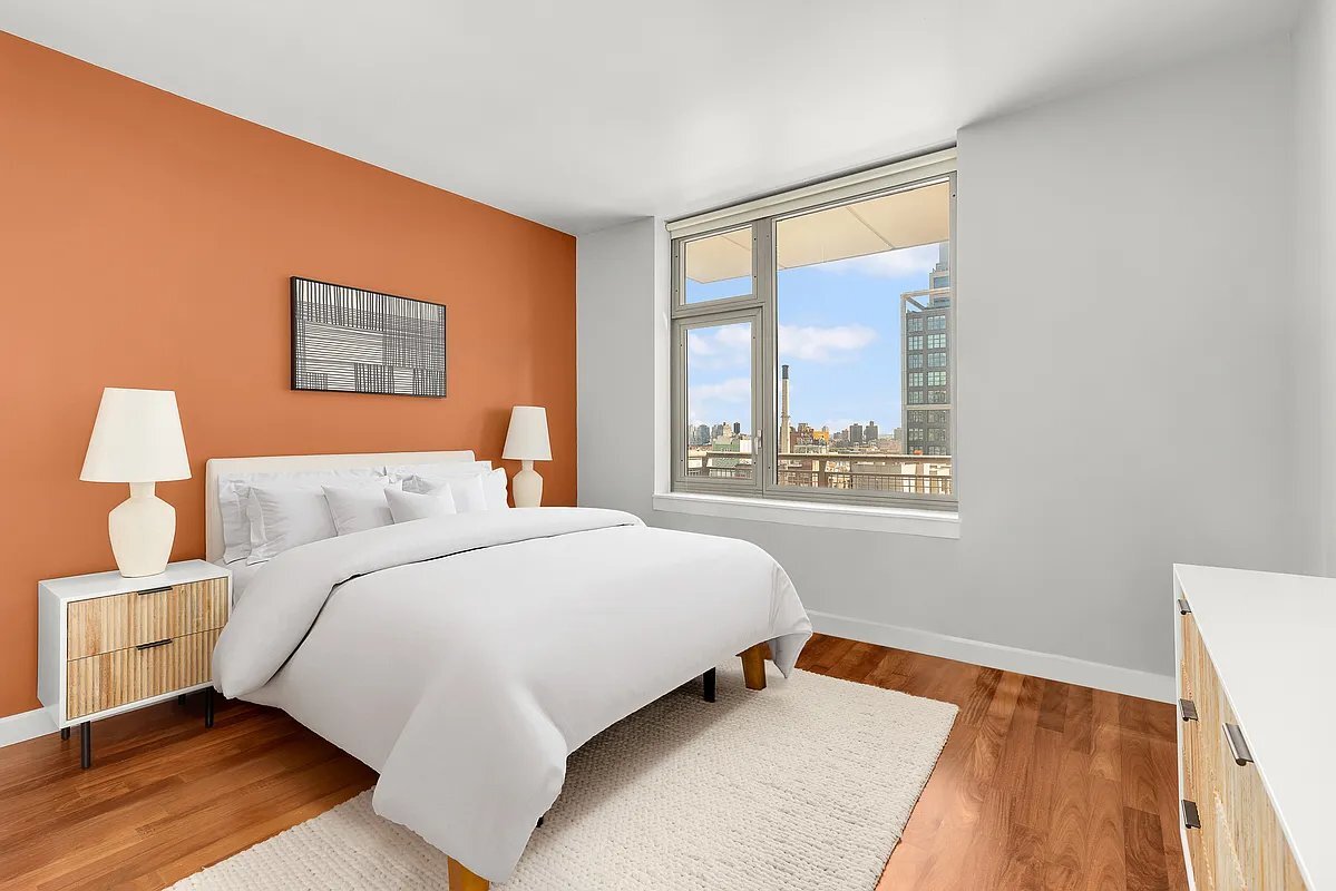Foto principal - 100 Jay St