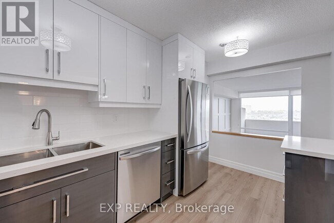 Photo du bâtiment - 270-1270 Scarlett Rd