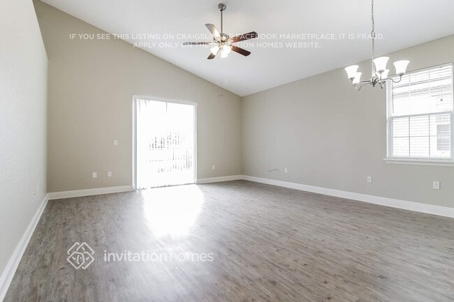 Building Photo - 521 Hibiscus Cove Dr