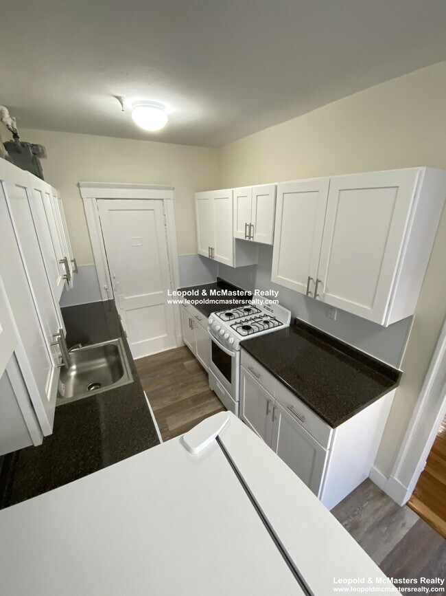 Building Photo - 1345 Boylston St