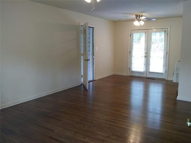 Building Photo - 3532 Ponderosa Ln